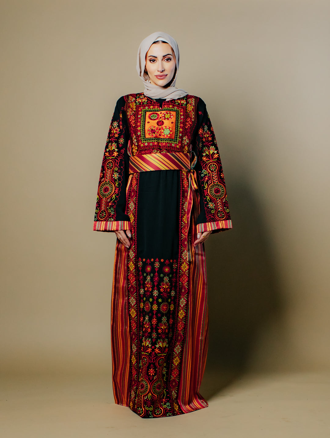 Fatin Traditional Malaka on Mabrad Ensemble with Saya Accents