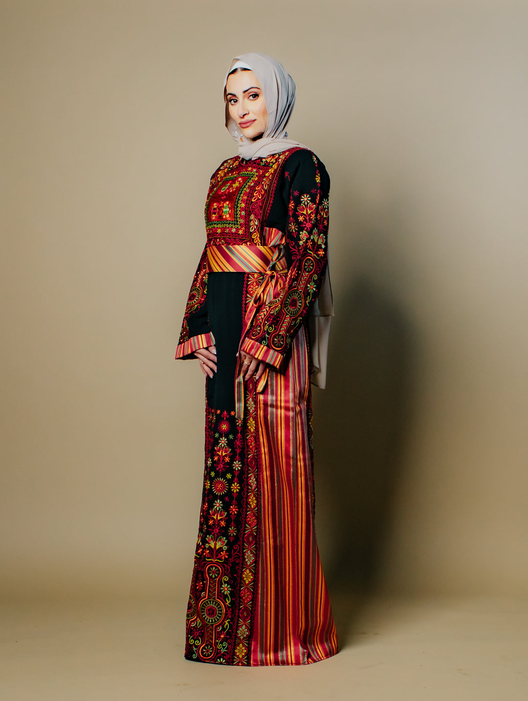 Fatin Traditional Malaka on Mabrad Ensemble with Saya Accents