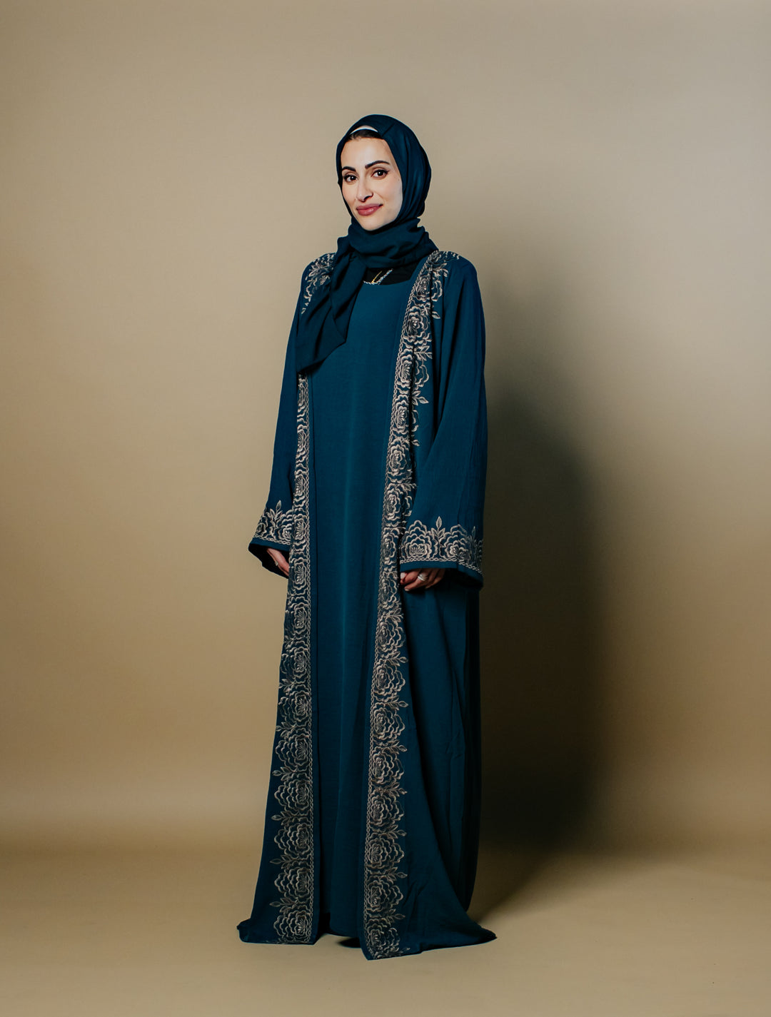 Yara Crepe Elegance Abaya