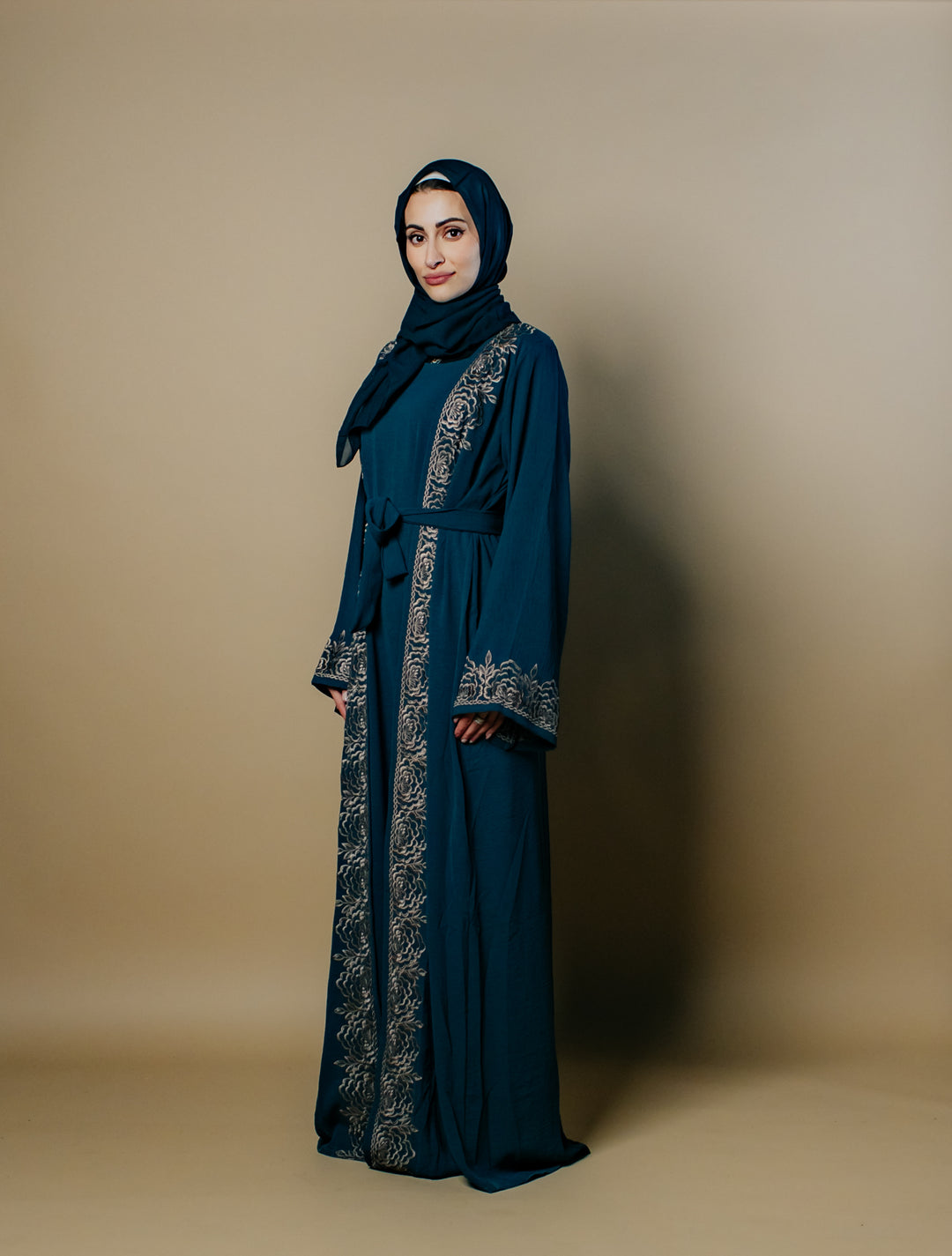 Yara Crepe Elegance Abaya