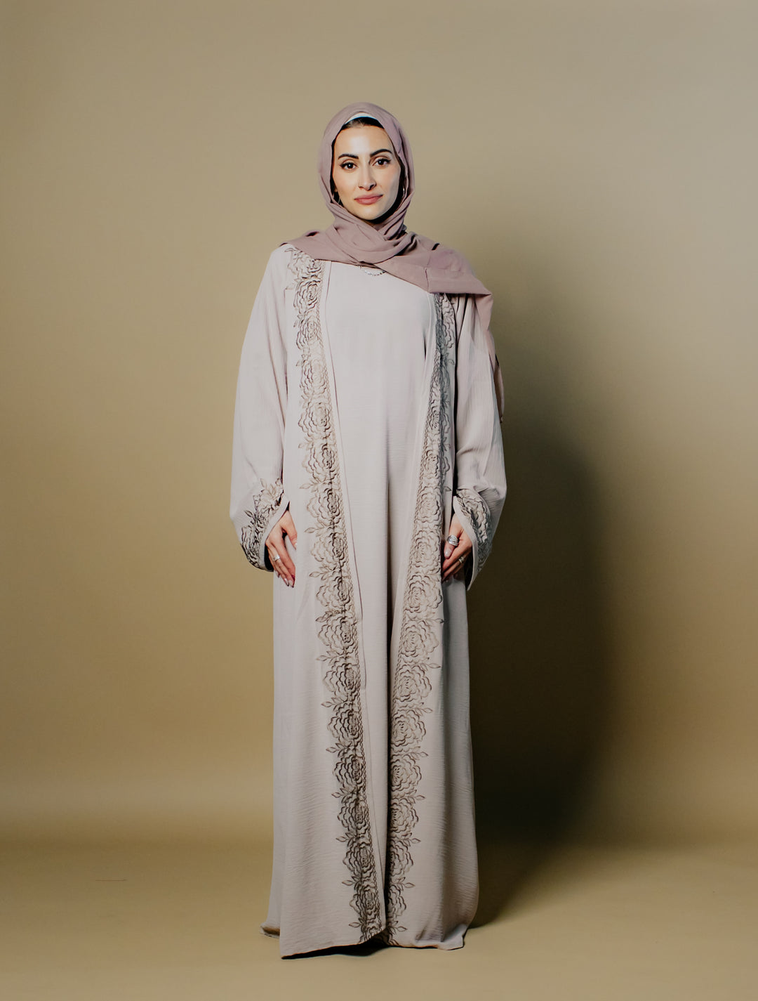 Yara Crepe Elegance Abaya