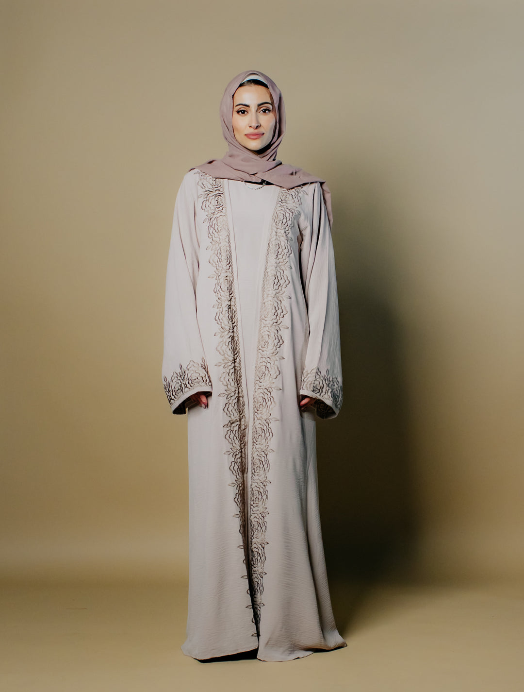 Yara Crepe Elegance Abaya