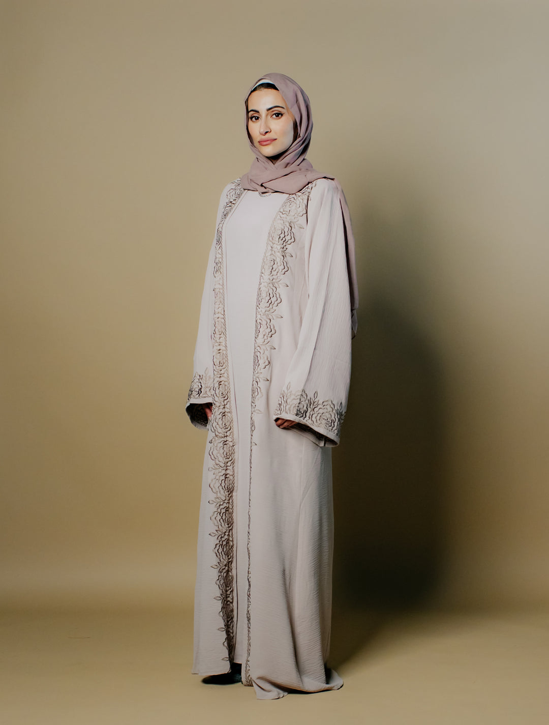 Yara Crepe Elegance Abaya