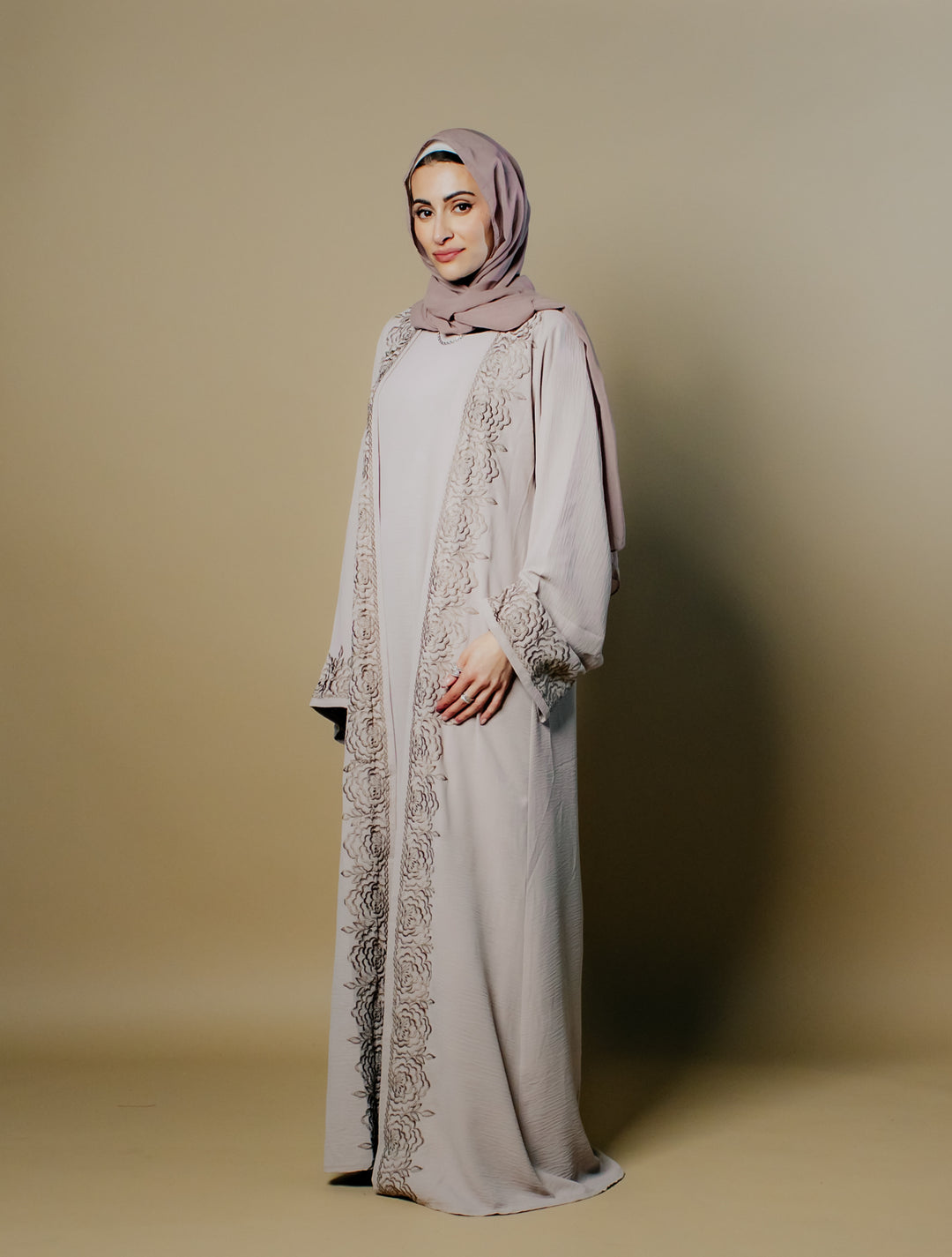 Yara Crepe Elegance Abaya