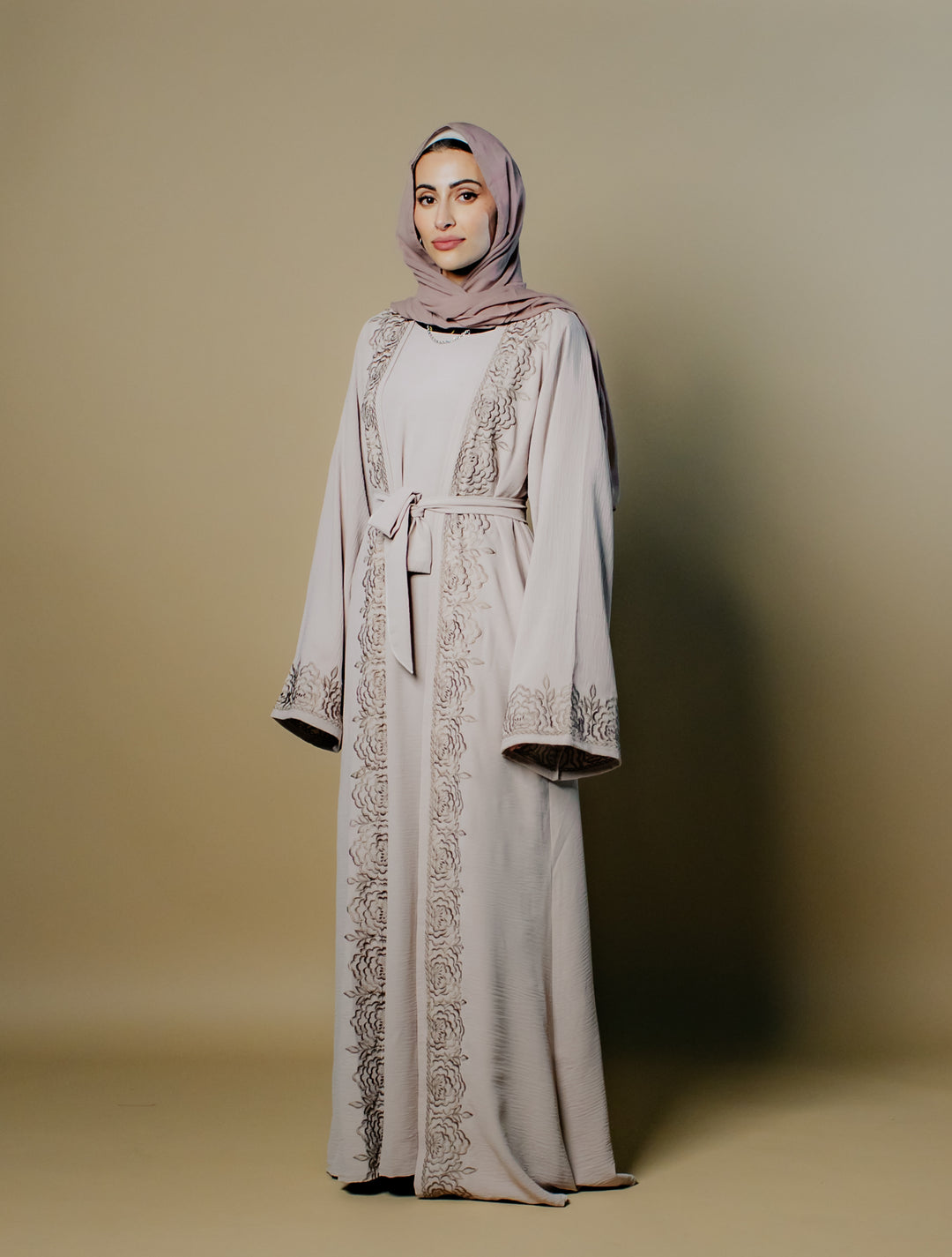 Yara Crepe Elegance Abaya