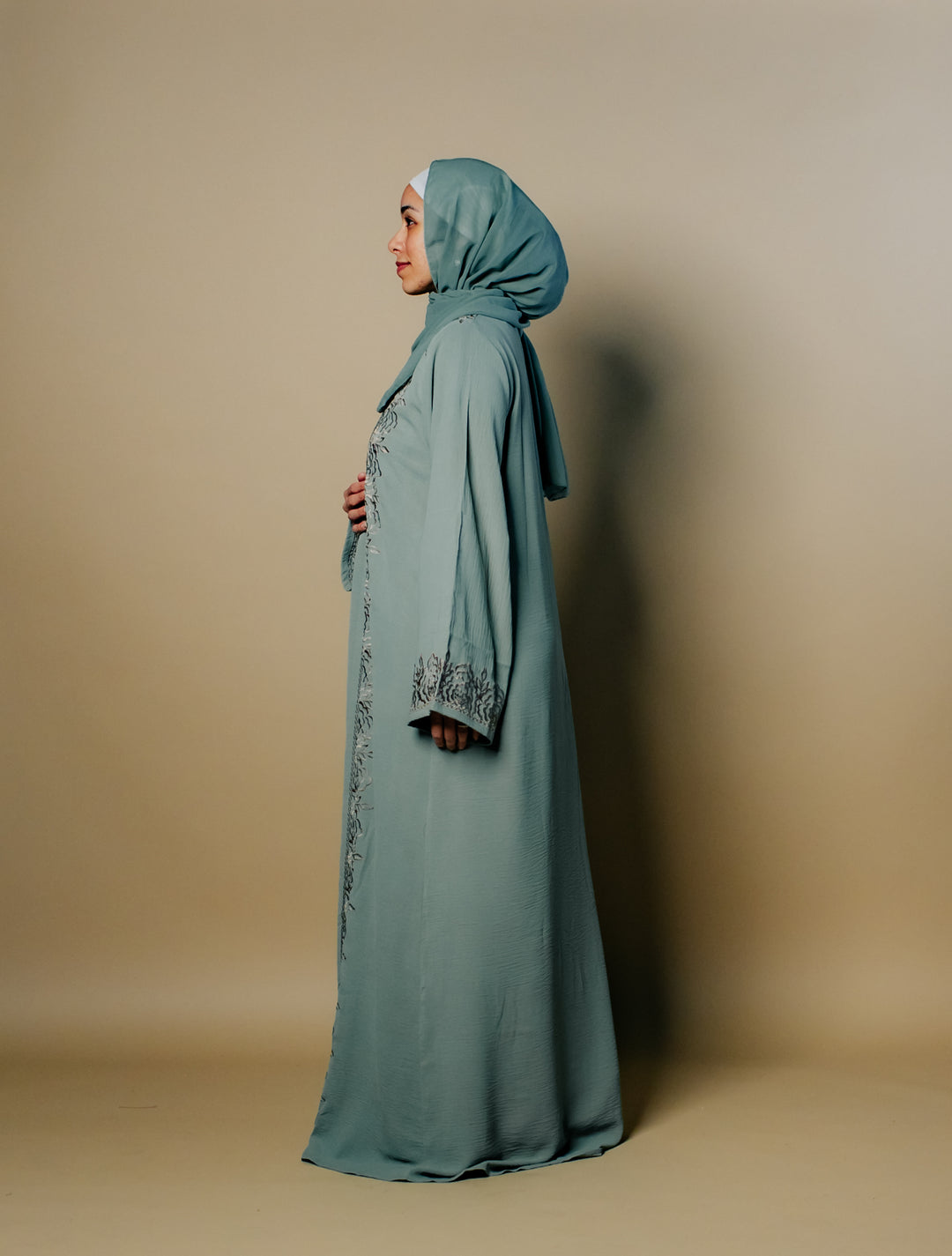 Yara Crepe Elegance Abaya