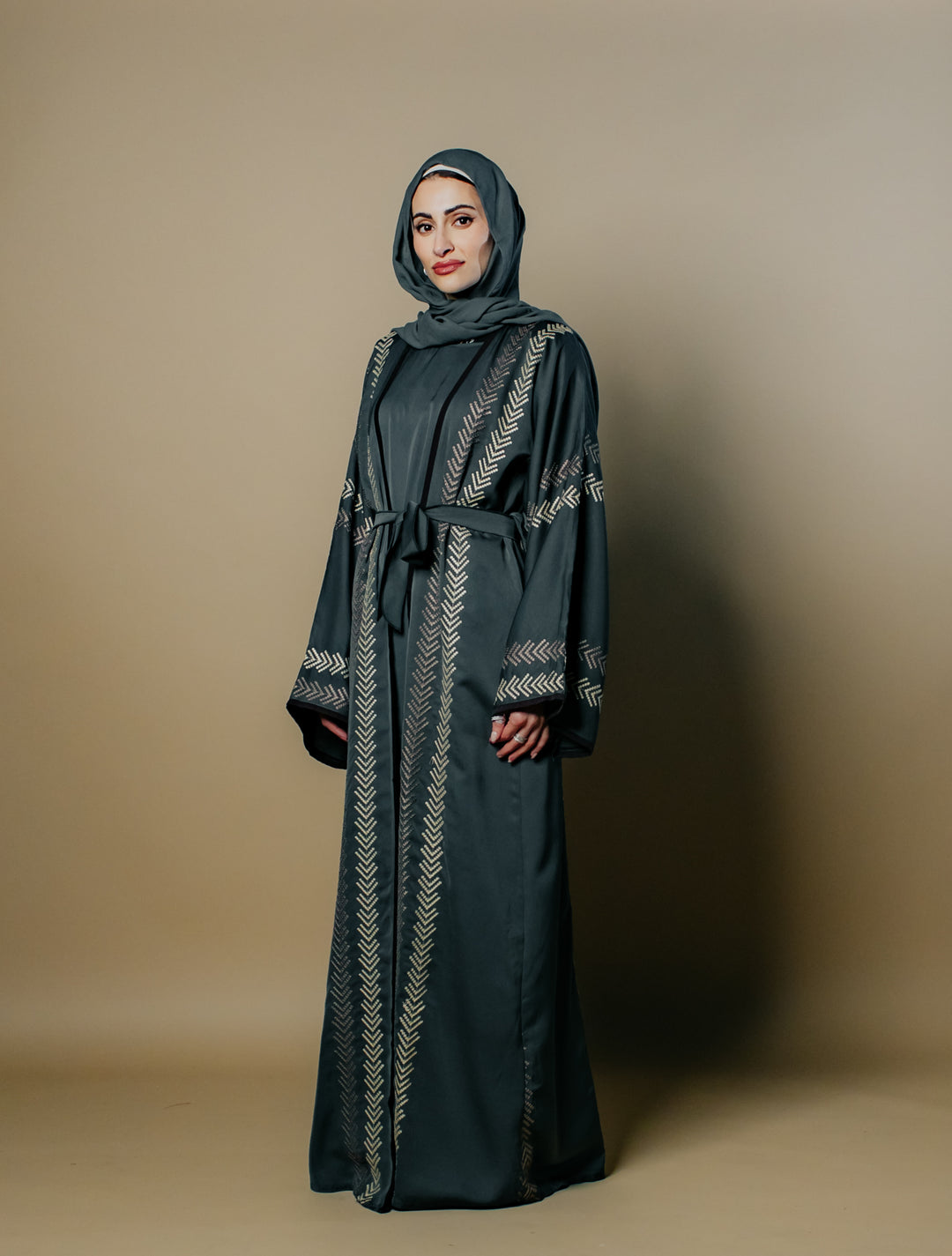 Serene Elegance Chevron - Three-Piece Ensemble Abaya