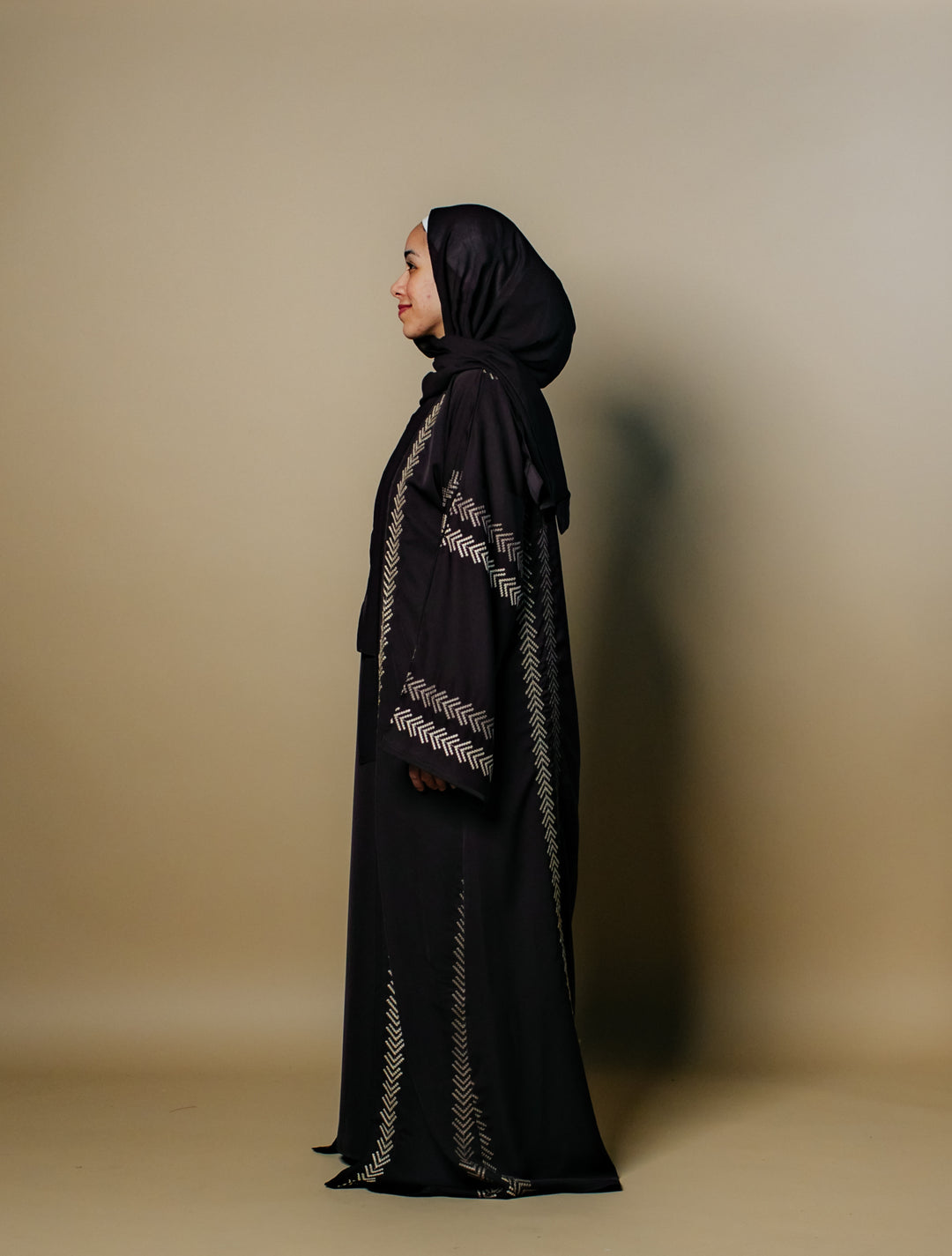 Serene Elegance Chevron - Three-Piece Ensemble Abaya