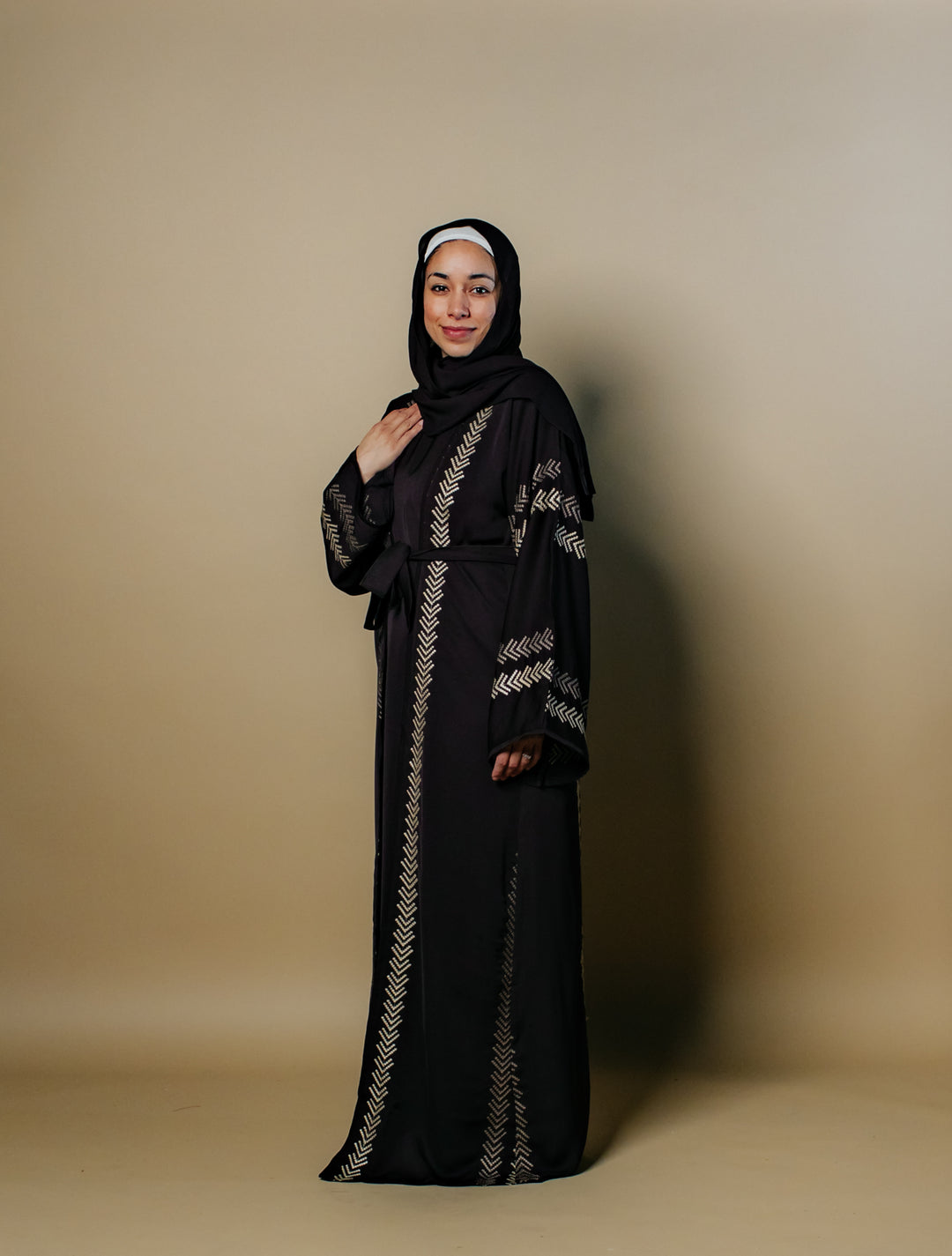 Serene Elegance Chevron - Three-Piece Ensemble Abaya