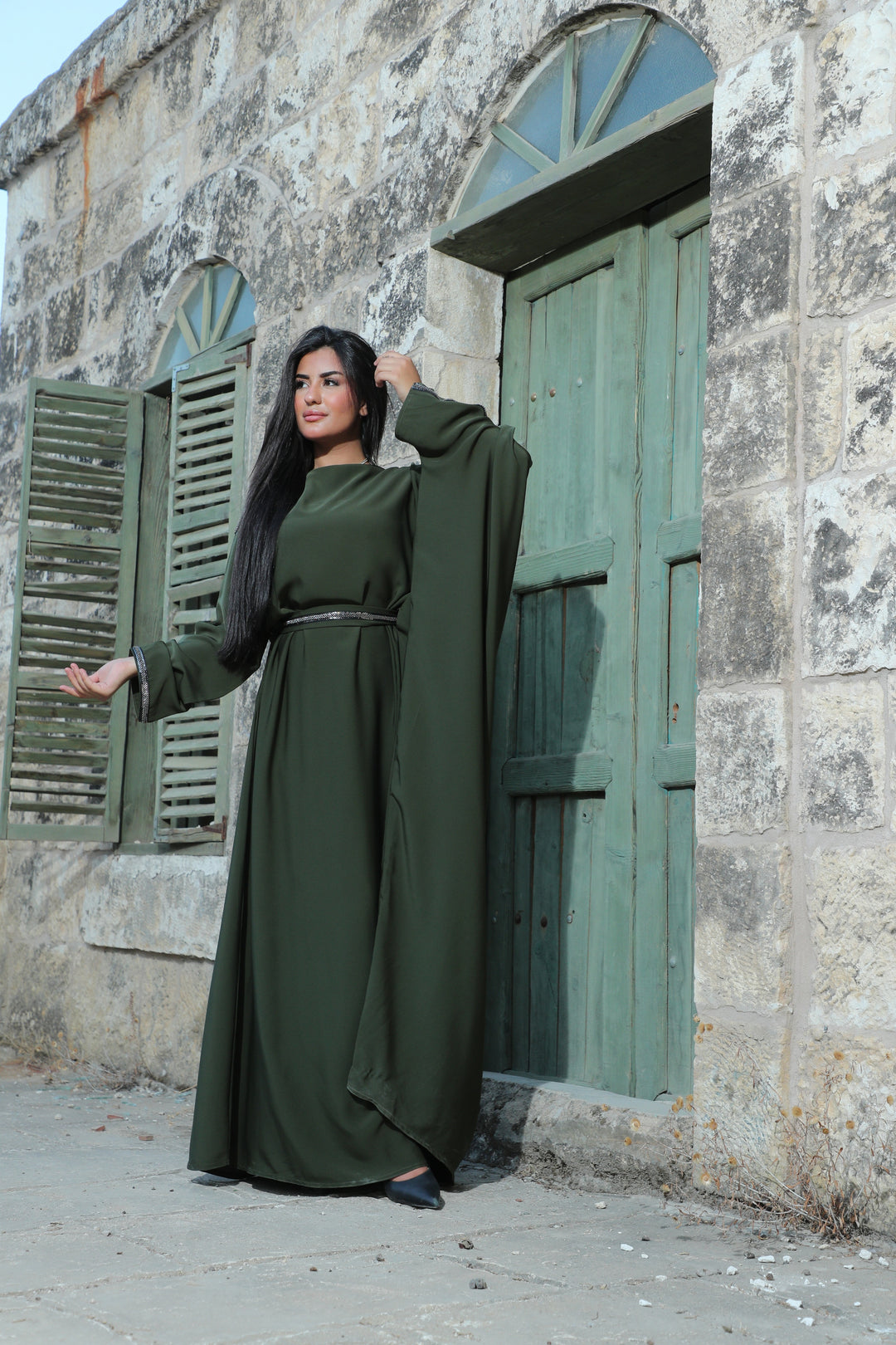 Maryam Asymmetrical Sleeve Abaya